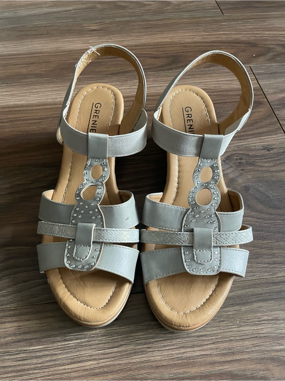Grenier Light Gray Women's Elastic Strap Sandals